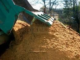 Фото: Купить песок с доставкой в Новочеркасске. От 2 тонн в Новочеркасске, цена 1000 рублей — объявление