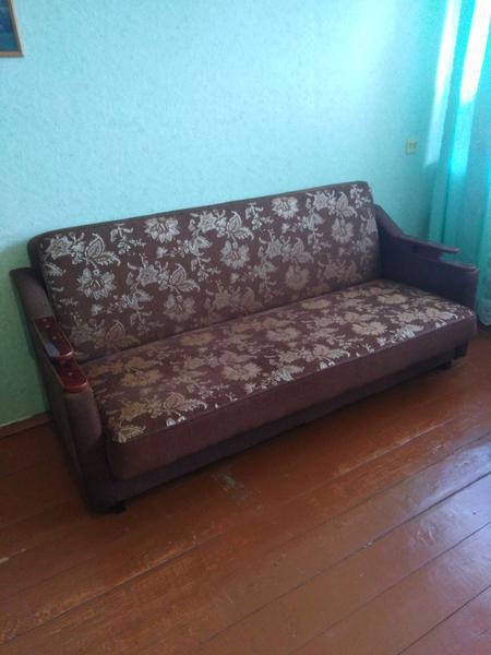 Фото: Купить диван-книжка в Новой Майне, цена 2500 рублей — объявление