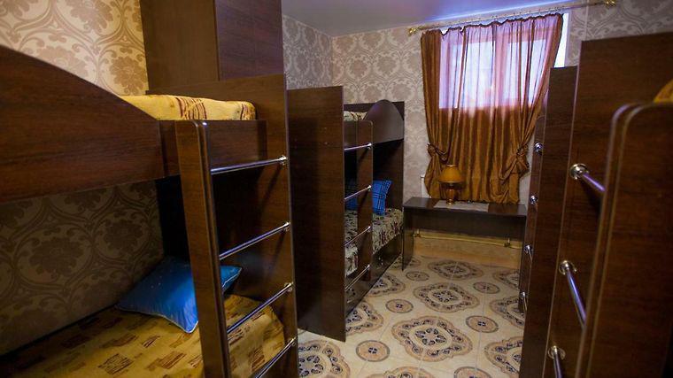 Фото: Купить уютный хостел с собственной мини-кухней и кафе в Барнауле, цена 450 рублей — объявление