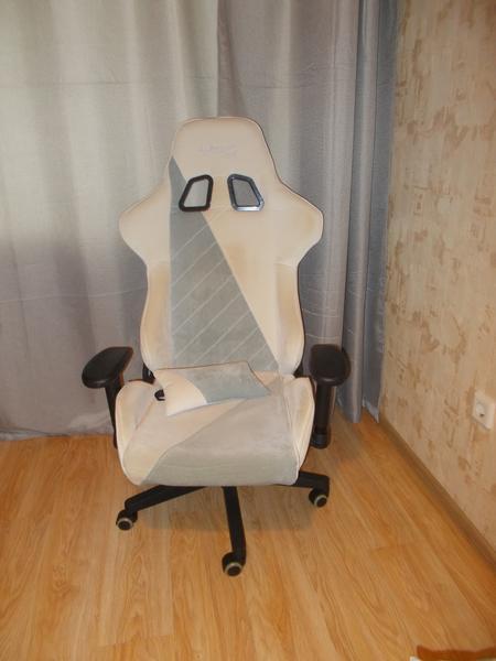 Фото: Купить кресло компьютерное "Бюрократ viking X Fabric" в Горячем Ключе — объявление